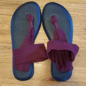 Sanuk Shoes - Sanuk burgundy yoga sling sandals Sanuk Shoes - Sanuk burgundy yoga sling sandals